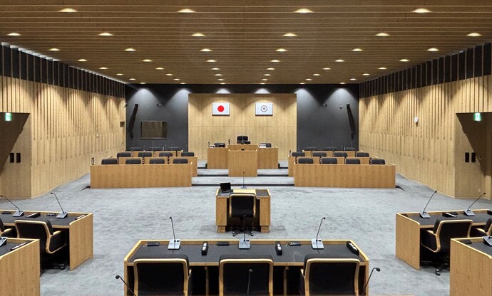 国分寺市議場写真