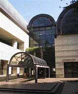 小平市民総合体育館の写真