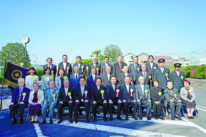 令和5年市表彰式集合写真