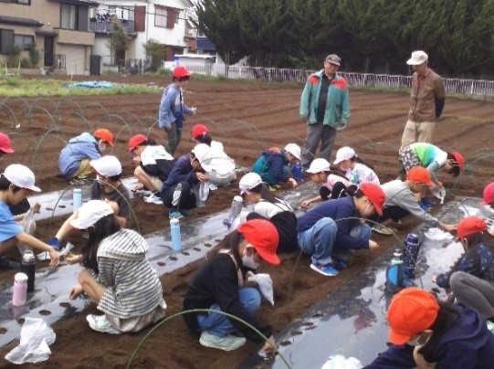 鈴木農場での学習の様子