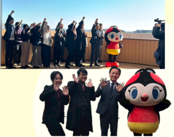 こもれびテラスでの撮影の様子と、市長、ホッチ、まんざらでもねぇのお二人との集合写真